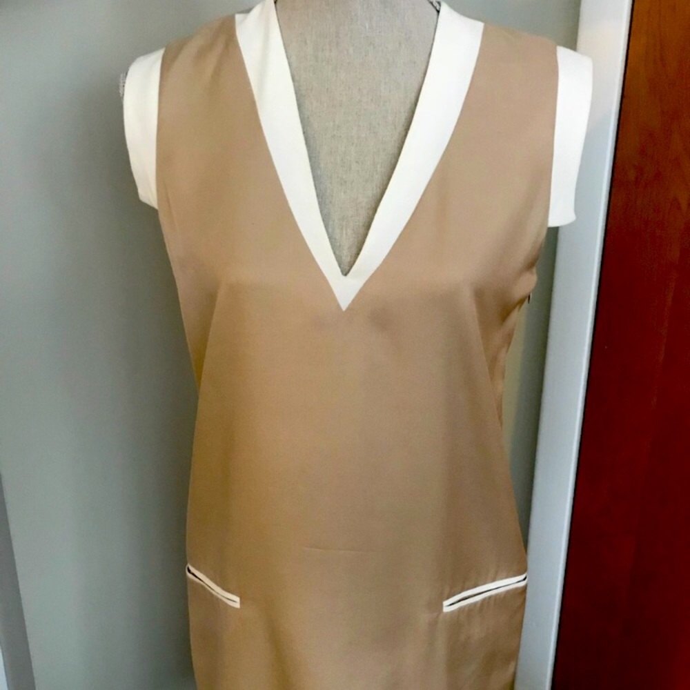 JENNI KAYNE Sleeveless Shift Dress